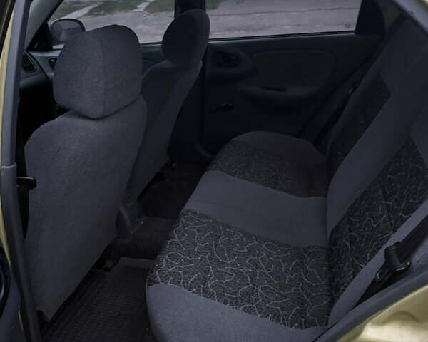 Желтый ЗАЗ Ланос, объемом двигателя 1.39 л и пробегом 126 тыс. км за 2100 $, фото 10 на Automoto.ua