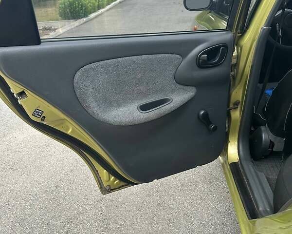 Желтый ЗАЗ Ланос, объемом двигателя 1.5 л и пробегом 247 тыс. км за 3500 $, фото 7 на Automoto.ua