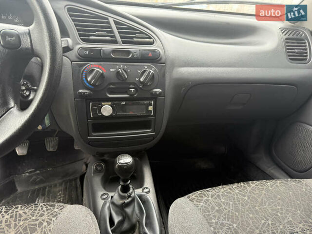 Желтый ЗАЗ Ланос, объемом двигателя 1.5 л и пробегом 219 тыс. км за 3200 $, фото 11 на Automoto.ua