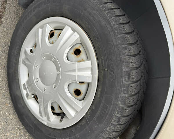 Желтый ЗАЗ Ланос, объемом двигателя 1.5 л и пробегом 219 тыс. км за 3200 $, фото 17 на Automoto.ua