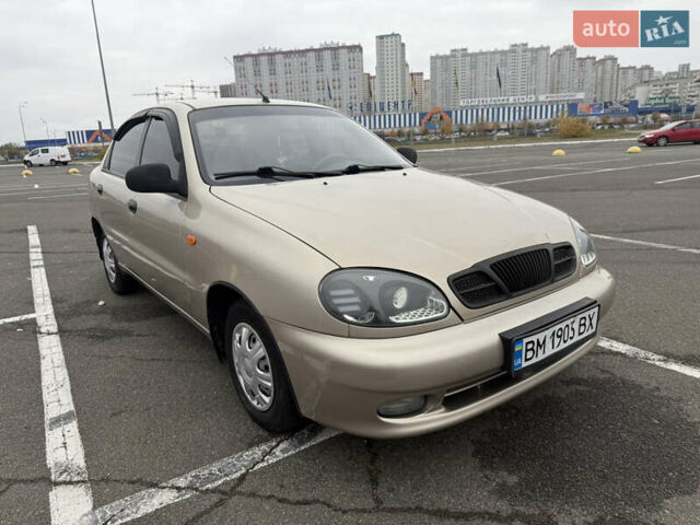 Желтый ЗАЗ Ланос, объемом двигателя 1.5 л и пробегом 219 тыс. км за 3200 $, фото 1 на Automoto.ua