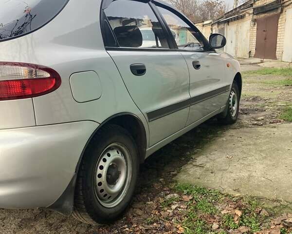 Сірий ЗАЗ Ланос, об'ємом двигуна 1.5 л та пробігом 170 тис. км за 2800 $, фото 1 на Automoto.ua