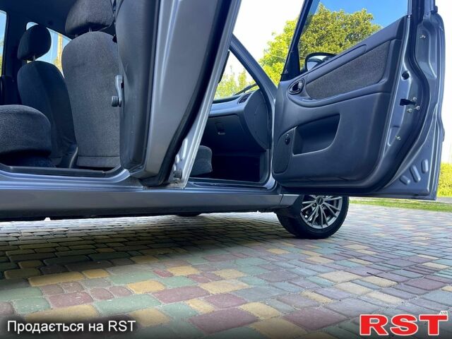 Серый ЗАЗ Ланос, объемом двигателя 1.5 л и пробегом 150 тыс. км за 2999 $, фото 3 на Automoto.ua