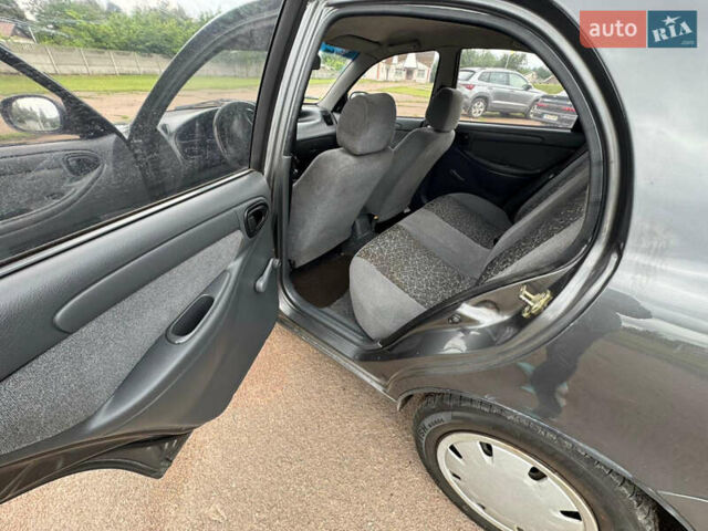 Сірий ЗАЗ Ланос, об'ємом двигуна 1.5 л та пробігом 190 тис. км за 2800 $, фото 5 на Automoto.ua