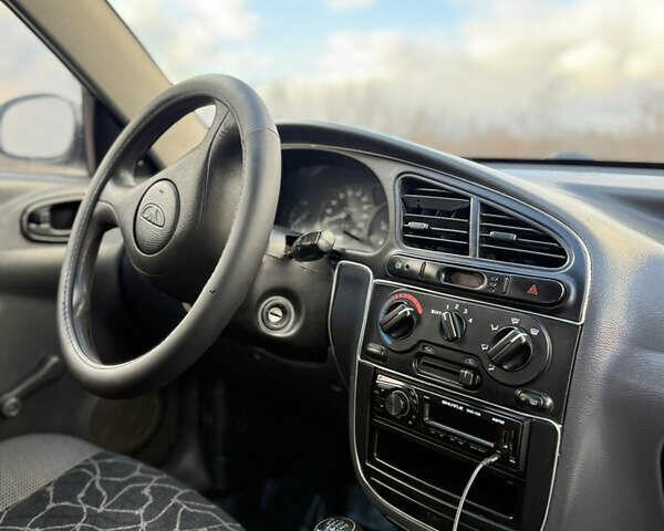 Серый ЗАЗ Ланос, объемом двигателя 1.3 л и пробегом 253 тыс. км за 1700 $, фото 4 на Automoto.ua