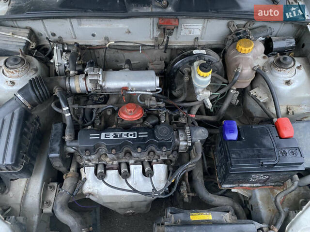 Сірий ЗАЗ Ланос, об'ємом двигуна 1.5 л та пробігом 200 тис. км за 1700 $, фото 5 на Automoto.ua