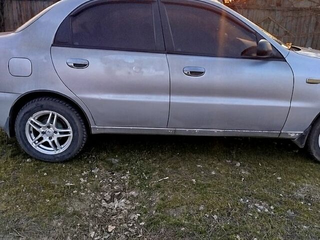Сірий ЗАЗ Ланос, об'ємом двигуна 1.4 л та пробігом 0 тис. км за 1790 $, фото 4 на Automoto.ua