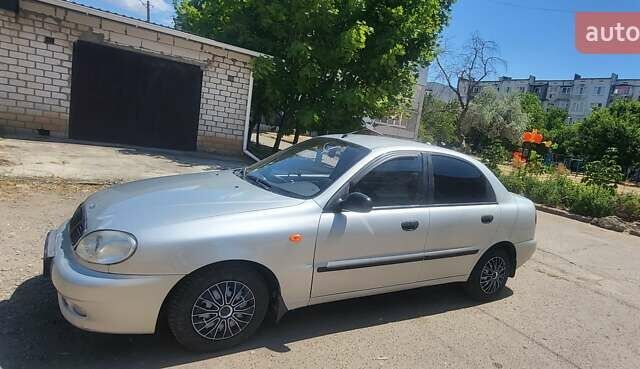 Сірий ЗАЗ Ланос, об'ємом двигуна 1.39 л та пробігом 156 тис. км за 2600 $, фото 6 на Automoto.ua