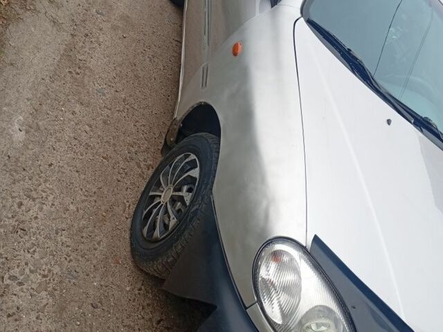 Сірий ЗАЗ Ланос, об'ємом двигуна 1.4 л та пробігом 220 тис. км за 1100 $, фото 2 на Automoto.ua