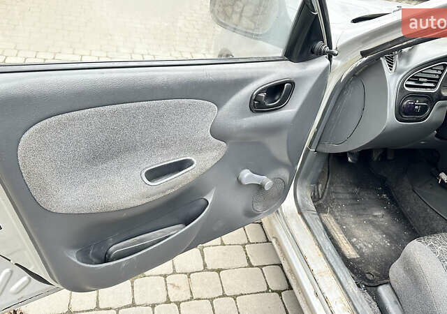 Серый ЗАЗ Ланос, объемом двигателя 1.4 л и пробегом 271 тыс. км за 999 $, фото 9 на Automoto.ua