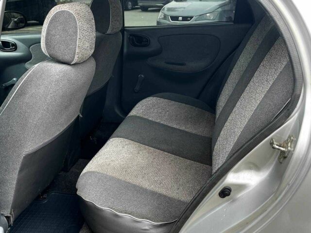 Серый ЗАЗ Ланос, объемом двигателя 1.4 л и пробегом 220 тыс. км за 2400 $, фото 9 на Automoto.ua