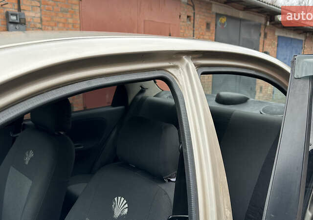 Сірий ЗАЗ Ланос, об'ємом двигуна 1.5 л та пробігом 176 тис. км за 2100 $, фото 33 на Automoto.ua