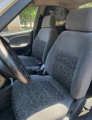 Сірий ЗАЗ Ланос, об'ємом двигуна 1.39 л та пробігом 156 тис. км за 2600 $, фото 3 на Automoto.ua