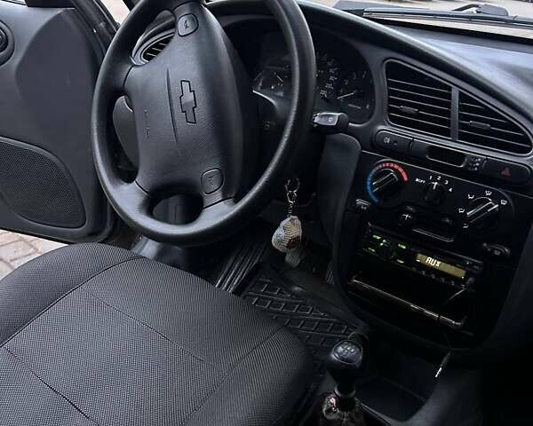 Сірий ЗАЗ Ланос, об'ємом двигуна 1.5 л та пробігом 141 тис. км за 2350 $, фото 3 на Automoto.ua