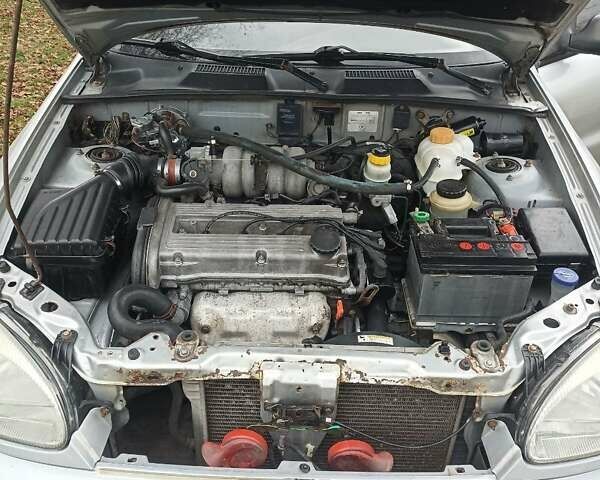 Серый ЗАЗ Ланос, объемом двигателя 1.39 л и пробегом 300 тыс. км за 1500 $, фото 3 на Automoto.ua