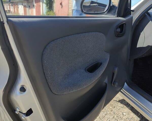 Серый ЗАЗ Ланос, объемом двигателя 1.39 л и пробегом 53 тыс. км за 3500 $, фото 12 на Automoto.ua