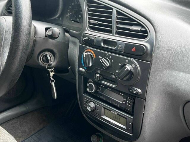 Серый ЗАЗ Ланос, объемом двигателя 1.4 л и пробегом 220 тыс. км за 2400 $, фото 12 на Automoto.ua