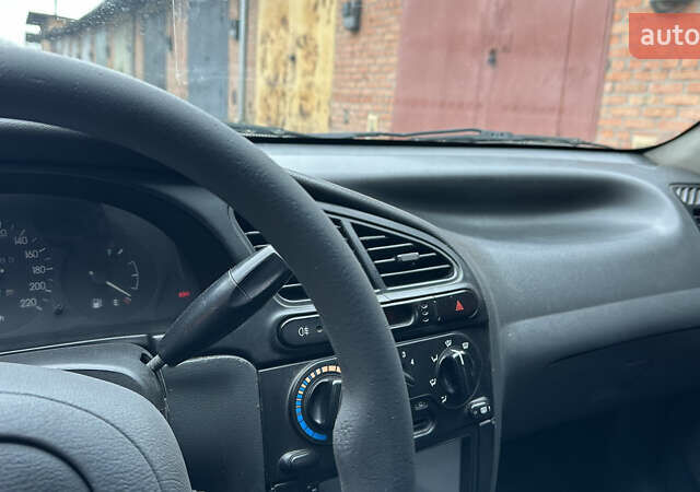 Сірий ЗАЗ Ланос, об'ємом двигуна 1.5 л та пробігом 176 тис. км за 2100 $, фото 30 на Automoto.ua