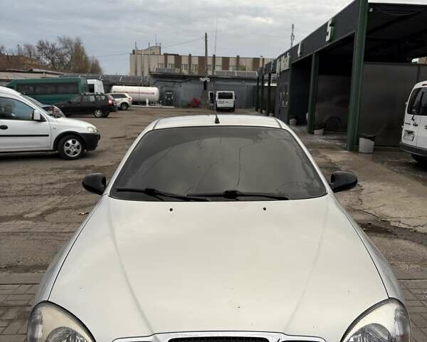 Серый ЗАЗ Ланос, объемом двигателя 1.39 л и пробегом 145 тыс. км за 2200 $, фото 5 на Automoto.ua