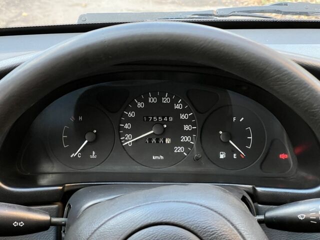 Сірий ЗАЗ Ланос, об'ємом двигуна 1.4 л та пробігом 175 тис. км за 1800 $, фото 9 на Automoto.ua