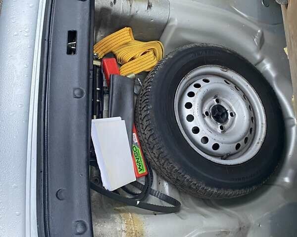 Сірий ЗАЗ Ланос, об'ємом двигуна 1.39 л та пробігом 69 тис. км за 2900 $, фото 58 на Automoto.ua