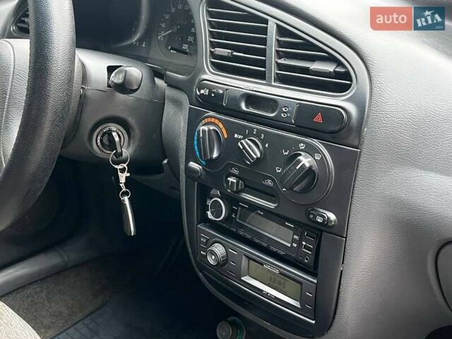 Серый ЗАЗ Ланос, объемом двигателя 1.39 л и пробегом 220 тыс. км за 2400 $, фото 12 на Automoto.ua