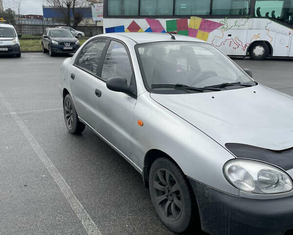 Сірий ЗАЗ Ланос, об'ємом двигуна 1.4 л та пробігом 105 тис. км за 1600 $, фото 1 на Automoto.ua