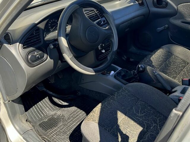 Сірий ЗАЗ Ланос, об'ємом двигуна 1.4 л та пробігом 160 тис. км за 2800 $, фото 5 на Automoto.ua