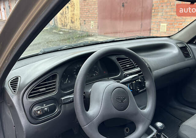 Сірий ЗАЗ Ланос, об'ємом двигуна 1.5 л та пробігом 176 тис. км за 2100 $, фото 27 на Automoto.ua