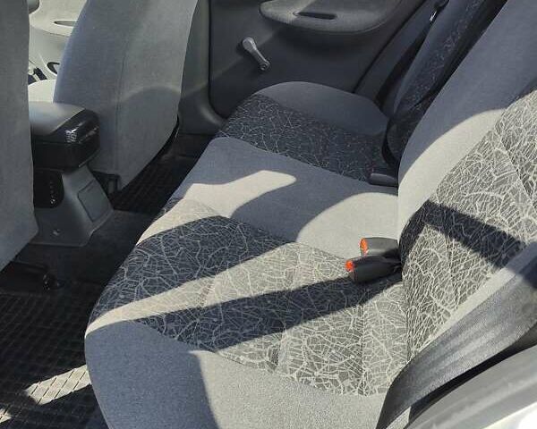 Серый ЗАЗ Ланос, объемом двигателя 1.39 л и пробегом 53 тыс. км за 3500 $, фото 15 на Automoto.ua