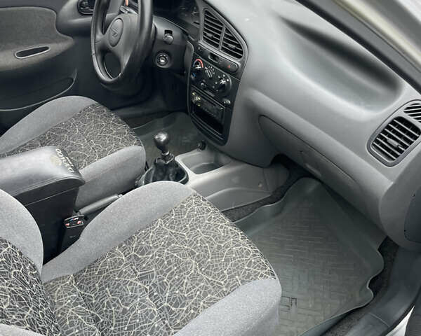 Сірий ЗАЗ Ланос, об'ємом двигуна 1.4 л та пробігом 105 тис. км за 1600 $, фото 7 на Automoto.ua