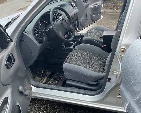 Сірий ЗАЗ Ланос, об'ємом двигуна 1.39 л та пробігом 69 тис. км за 2900 $, фото 34 на Automoto.ua