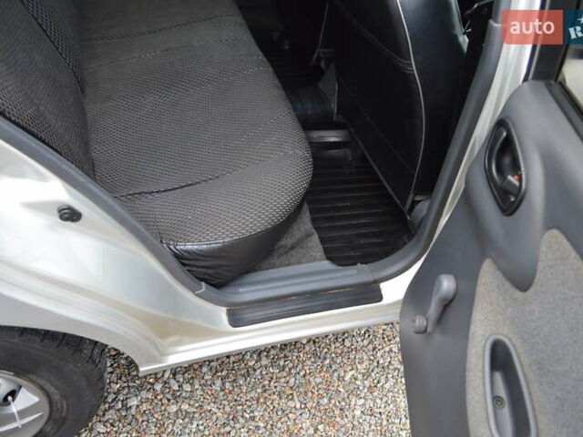 Серый ЗАЗ Ланос, объемом двигателя 1.39 л и пробегом 122 тыс. км за 2300 $, фото 13 на Automoto.ua