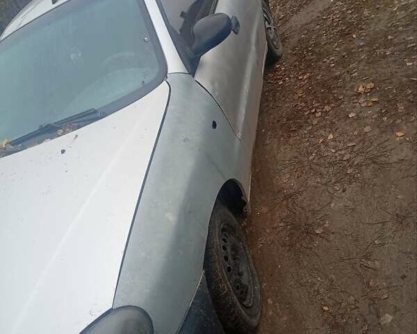 Сірий ЗАЗ Ланос, об'ємом двигуна 1.39 л та пробігом 200 тис. км за 900 $, фото 1 на Automoto.ua