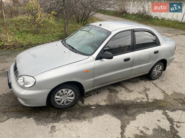 Серый ЗАЗ Ланос, объемом двигателя 1.39 л и пробегом 290 тыс. км за 1555 $, фото 2 на Automoto.ua