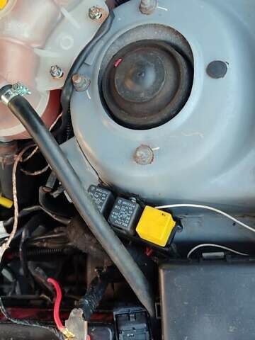 Сірий ЗАЗ Ланос, об'ємом двигуна 1.5 л та пробігом 180 тис. км за 2600 $, фото 3 на Automoto.ua