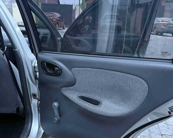 Серый ЗАЗ Ланос, объемом двигателя 1.4 л и пробегом 187 тыс. км за 1875 $, фото 20 на Automoto.ua