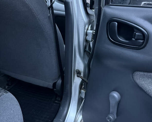 Серый ЗАЗ Ланос, объемом двигателя 1.4 л и пробегом 187 тыс. км за 1875 $, фото 21 на Automoto.ua