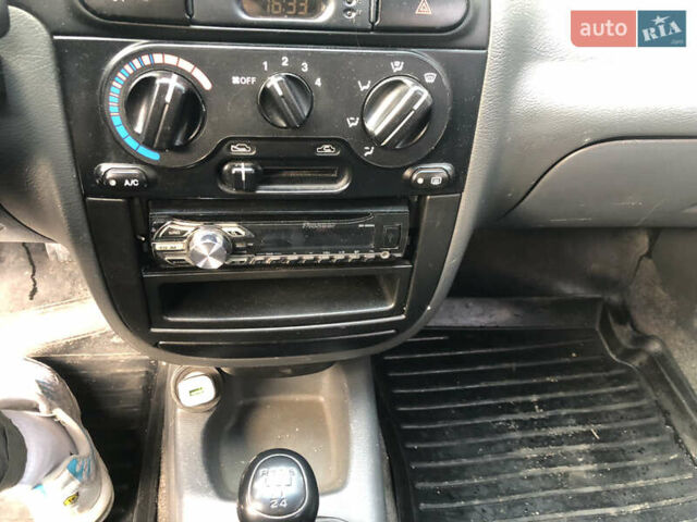 Серый ЗАЗ Ланос, объемом двигателя 1.6 л и пробегом 200 тыс. км за 2750 $, фото 5 на Automoto.ua