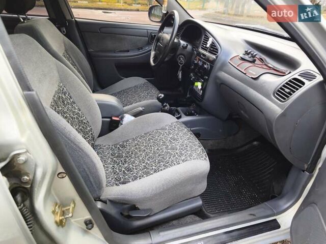 Сірий ЗАЗ Ланос, об'ємом двигуна 1.5 л та пробігом 194 тис. км за 2799 $, фото 25 на Automoto.ua