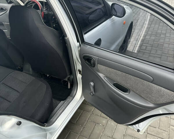 Сірий ЗАЗ Ланос, об'ємом двигуна 1.5 л та пробігом 211 тис. км за 3200 $, фото 15 на Automoto.ua