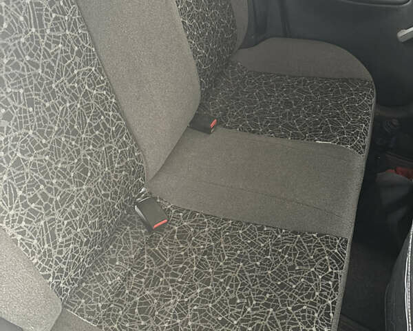 Серый ЗАЗ Ланос, объемом двигателя 1.5 л и пробегом 110 тыс. км за 2400 $, фото 8 на Automoto.ua