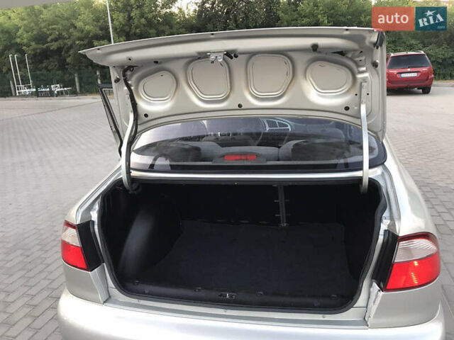 Сірий ЗАЗ Ланос, об'ємом двигуна 1.4 л та пробігом 55 тис. км за 3300 $, фото 2 на Automoto.ua