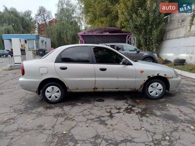 Серый ЗАЗ Ланос, объемом двигателя 1.5 л и пробегом 275 тыс. км за 2000 $, фото 2 на Automoto.ua