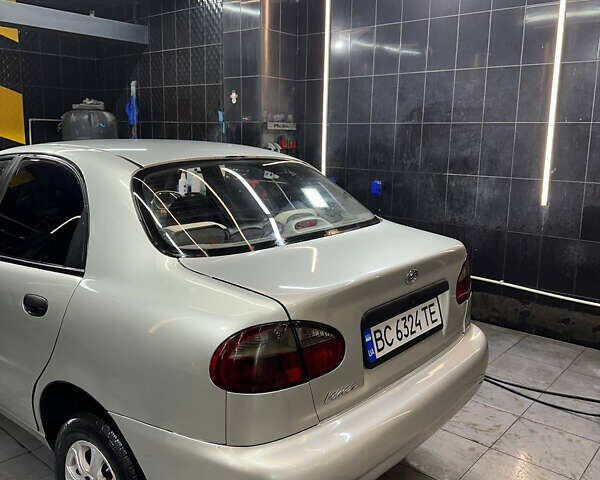 Сірий ЗАЗ Ланос, об'ємом двигуна 1.6 л та пробігом 270 тис. км за 1999 $, фото 3 на Automoto.ua