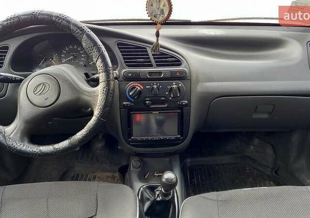 Сірий ЗАЗ Ланос, об'ємом двигуна 1.6 л та пробігом 165 тис. км за 3100 $, фото 1 на Automoto.ua