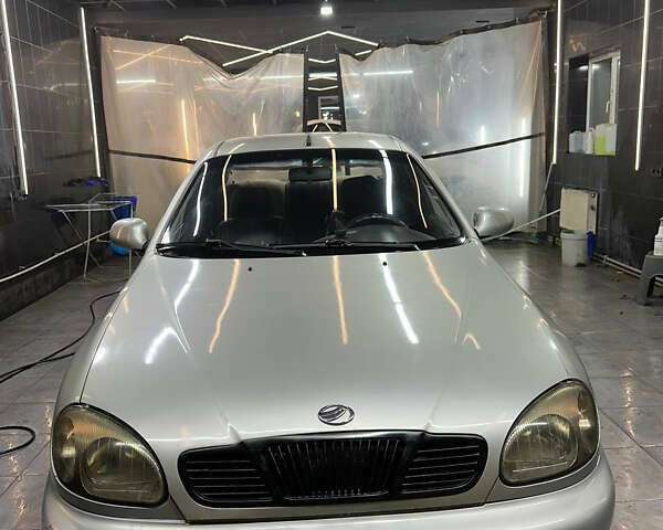 Сірий ЗАЗ Ланос, об'ємом двигуна 1.6 л та пробігом 270 тис. км за 1999 $, фото 2 на Automoto.ua