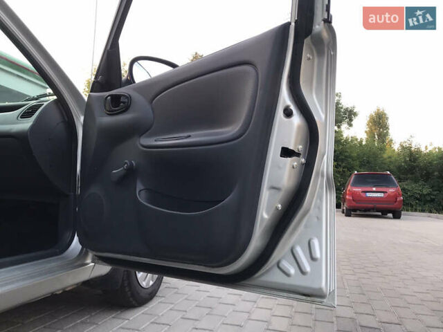 Сірий ЗАЗ Ланос, об'ємом двигуна 1.4 л та пробігом 55 тис. км за 3300 $, фото 18 на Automoto.ua