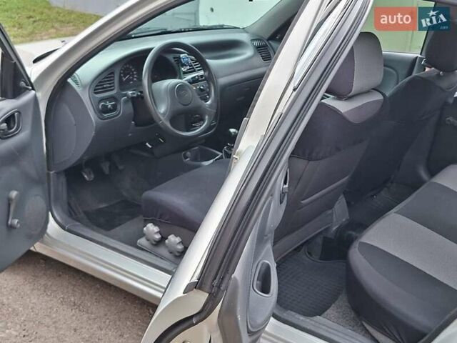 Сірий ЗАЗ Ланос, об'ємом двигуна 1.5 л та пробігом 225 тис. км за 3100 $, фото 6 на Automoto.ua