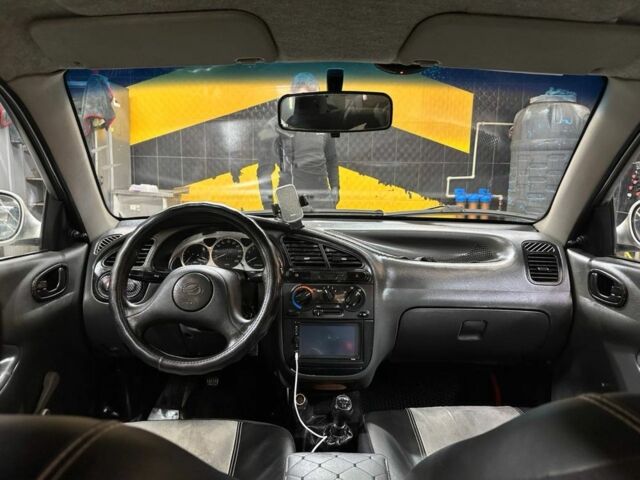 Сірий ЗАЗ Ланос, об'ємом двигуна 1.6 л та пробігом 270 тис. км за 1999 $, фото 22 на Automoto.ua